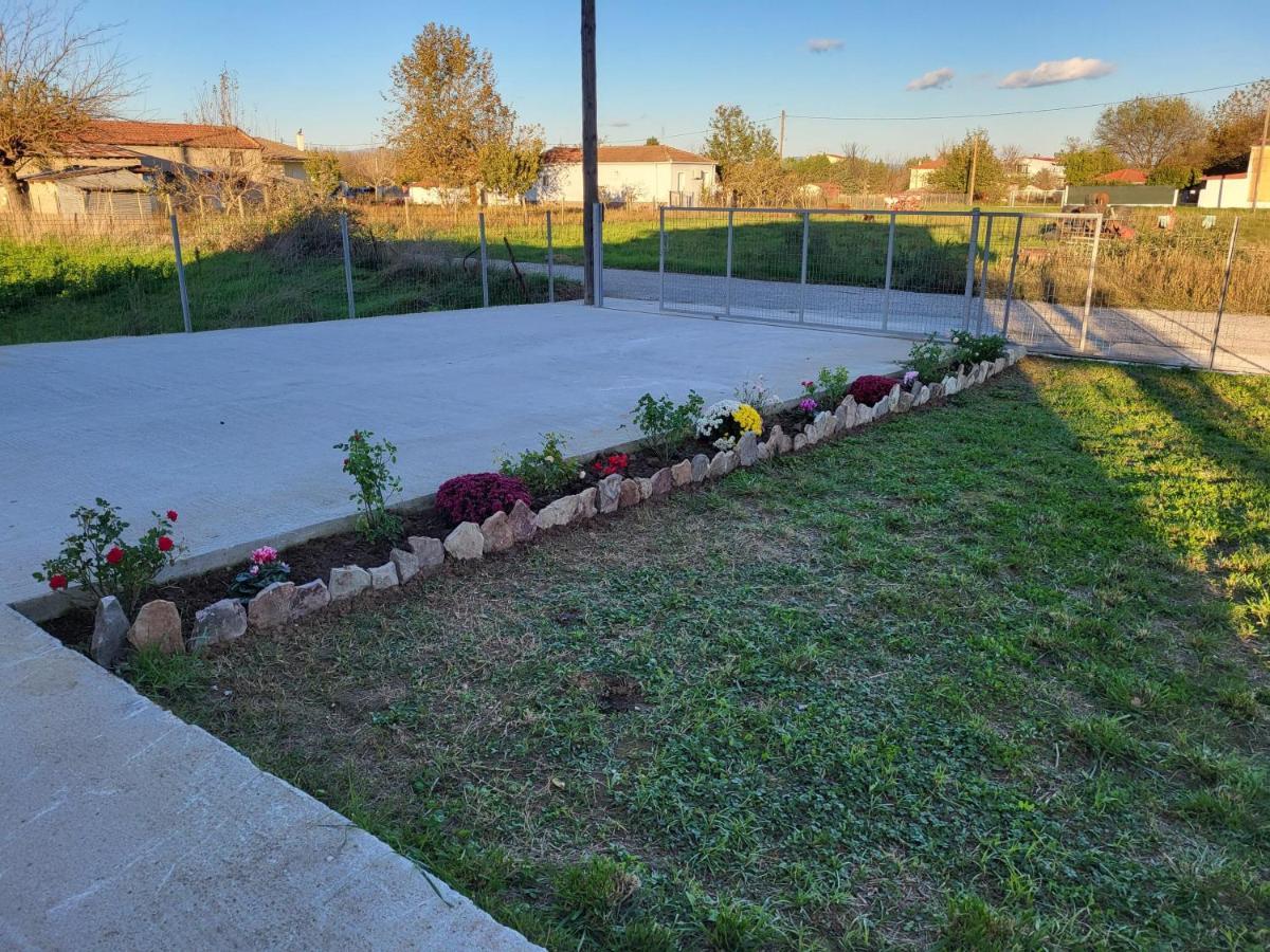Countryside Apartments First Floor Tríkala Kültér fotó